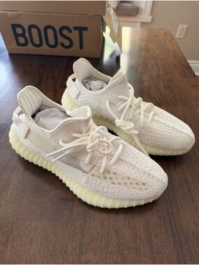adidas Yeezy Boost 350 V2 | Bone colour | US 6 sizing
